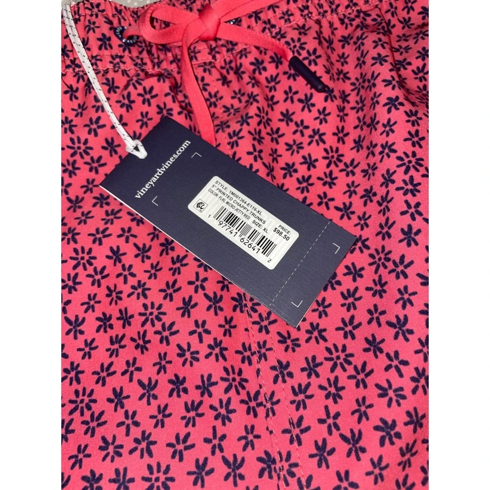 Vineyard Vines stylish swim